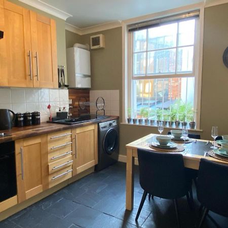 Spacious 2-Bed Flat With Garden, 3 Minutes Walk From Oval Tube Station ロンドン エクステリア 写真