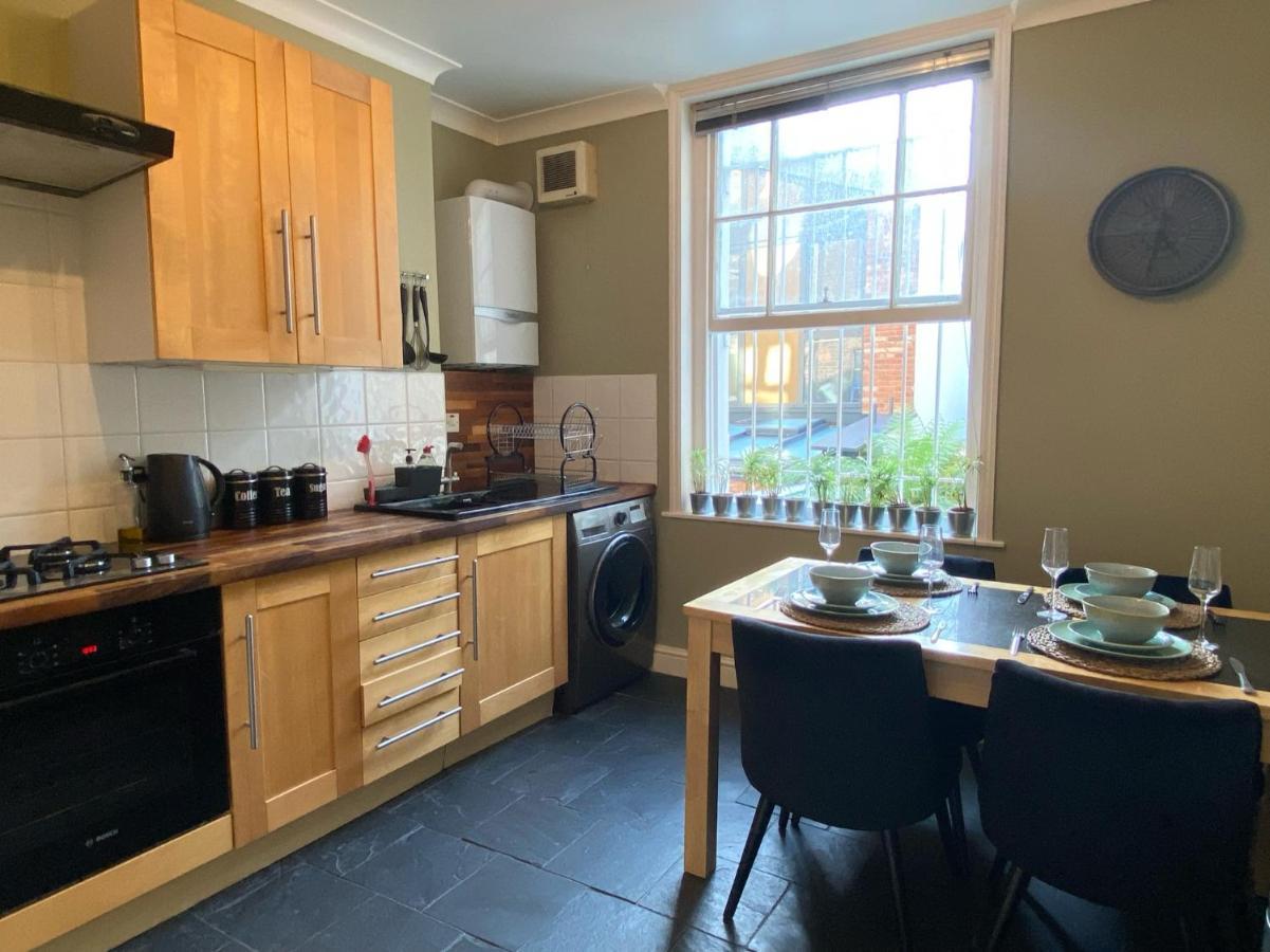 Spacious 2-Bed Flat With Garden, 3 Minutes Walk From Oval Tube Station ロンドン エクステリア 写真